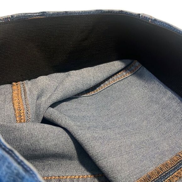 Torrid Blue Medium Wash Princess Seams Denim Mini Skirt Size 16 - Picture 5 of 9